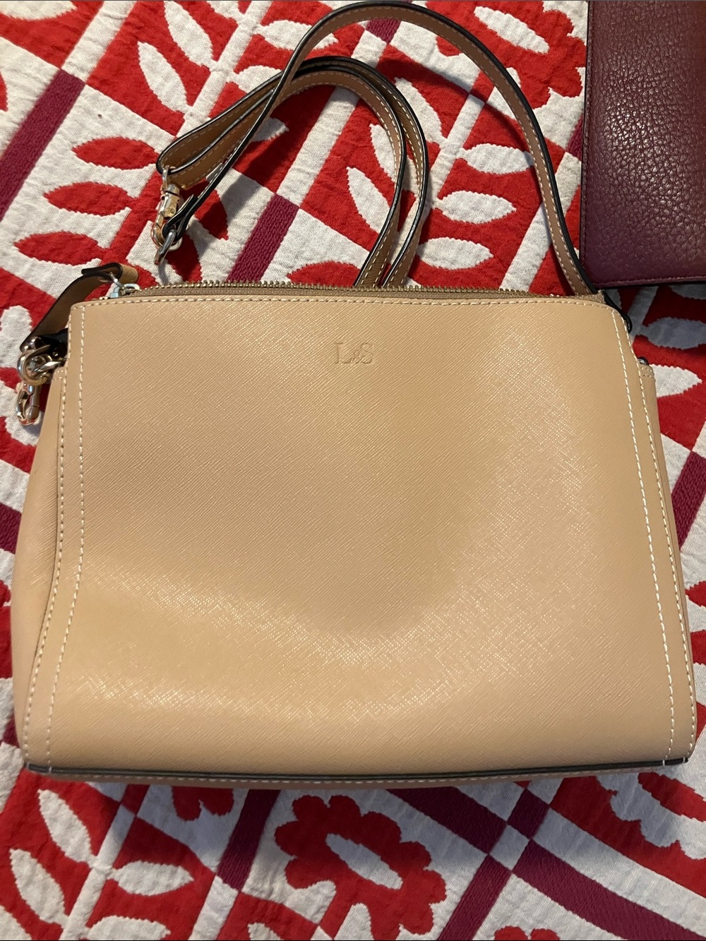 Lo & Sons the Pearl Beige Saffiano Leather Shoulder Bag with Adjustable Strap